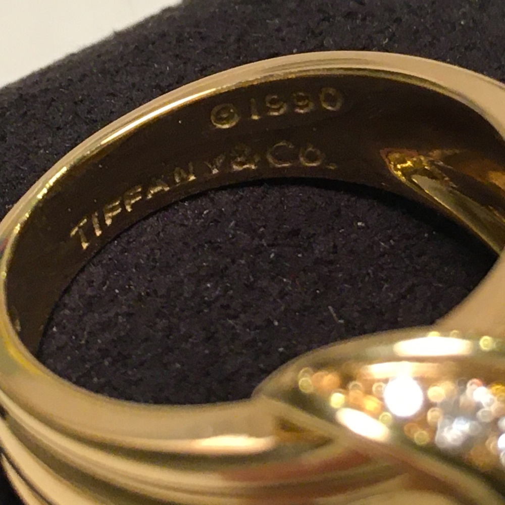 TIFFANY & CO. Vintage Wider 18k Gold Diamond Signature X Crossover Ring … - Picture 5 of 16
